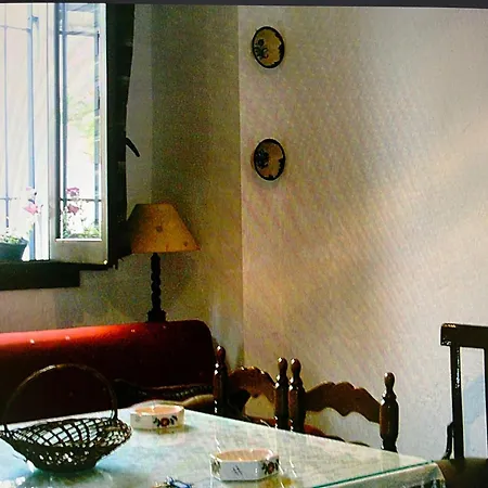 Casa Adrian Дом отдыха Кесада